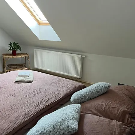 Bed and Breakfast Livanec Horni Bezdekov